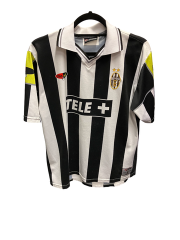 Juventus 2000 - 2001 Home Football Shirt L